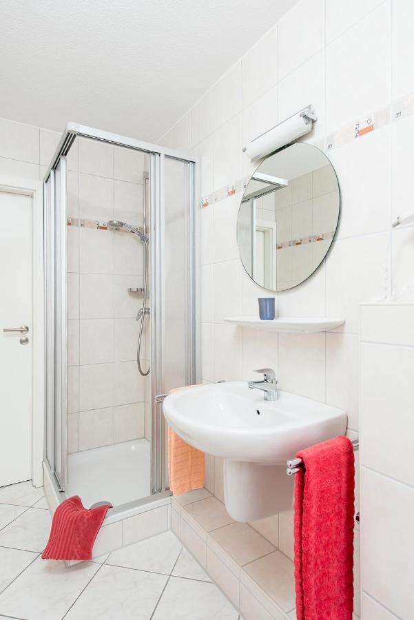 Haus Duenenglueck Whg. 23, Teilseesicht 库克斯港 外观 照片
